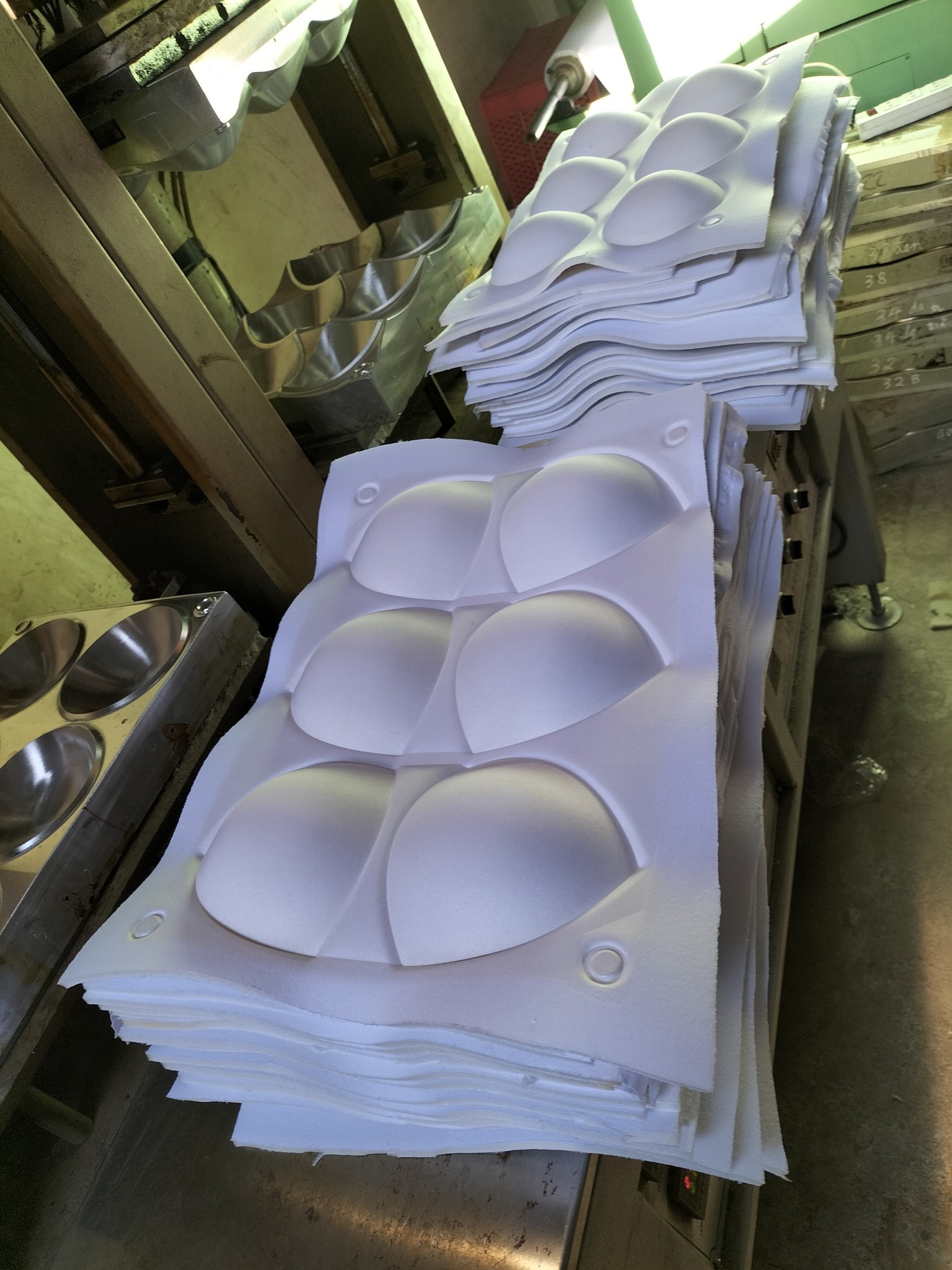 Đệm ngực mẫu 2