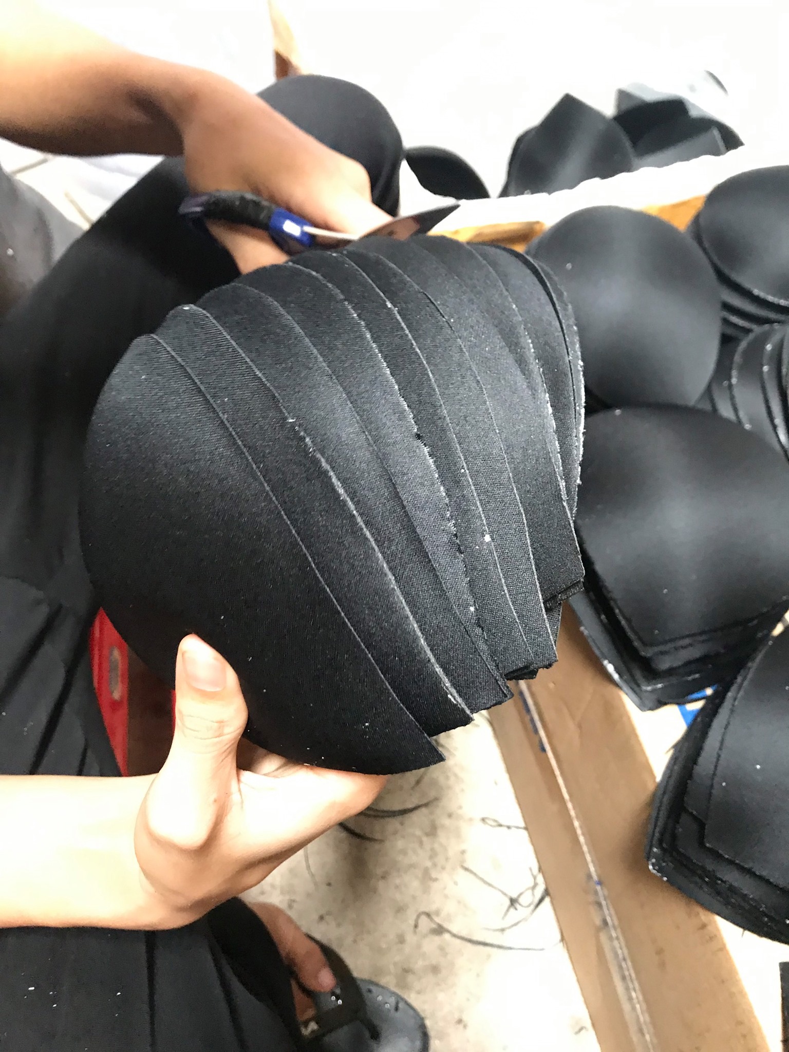 Kho hàng đệm ngực 2