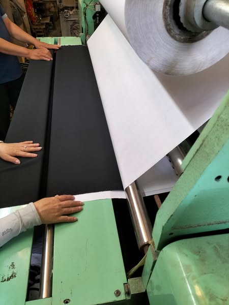 Đệm ngực tam giác